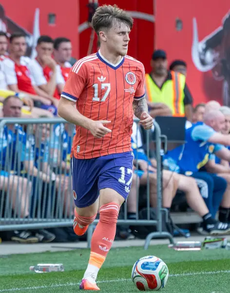 Ben Gannon-Doak Scotland v Bolivia in possession