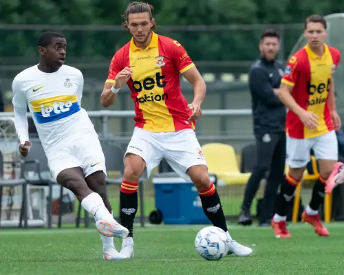 Go Ahead Eagles v USG, pre-season 2024. Seb Pocognoli watches.