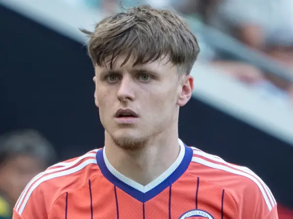 Ben Gannon-Doak Scotland v Bolivia. Head & shoulders. Mid-game.