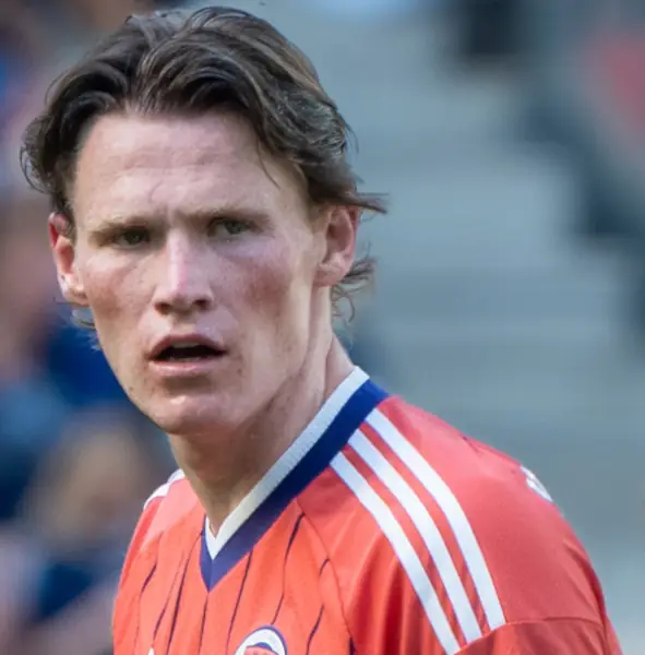 SScott McTominay Scotland v Bolivia. Chest upwards, mid-game.
